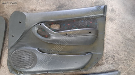 Hyundai Accent Sağ Ön Kapı Döşeme 1995 2000