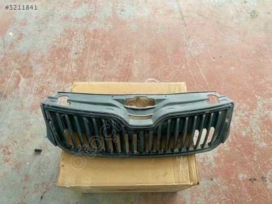 5JA853668 SKODA RAPİD ÖN PANJUR