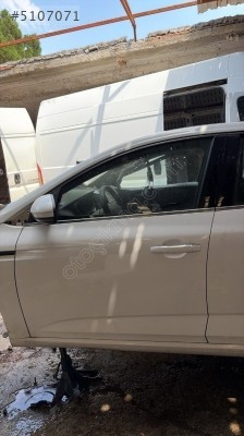 renault megane 4 sol ön kapı