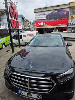 MERCEDES E-CLASS ÖN CAM