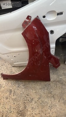 Ford c max sol ön çamurluk