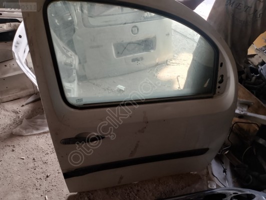 Renault Kangoo sağ ön kapı