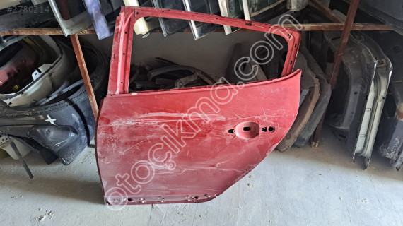 Renault megane 3 arka sol kapı
