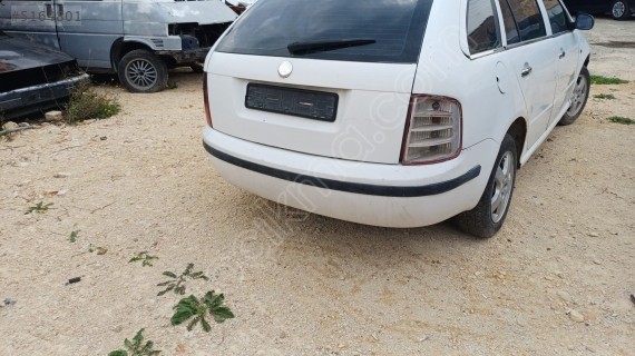 2005 skoda fabia stw arka tampon