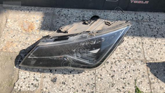 SEAT LEON ORJİNAL ÇIKMA SOL FAR