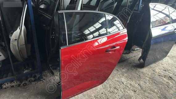 RENAULT MEGANE 4 SEDAN SOL ARKA KAPI MG BURSA