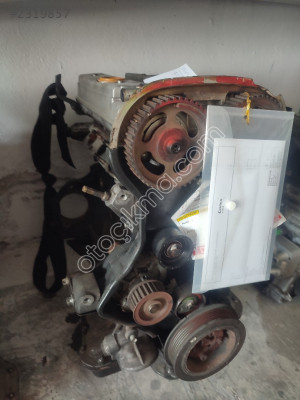Opel Vectra B 2.0 motor