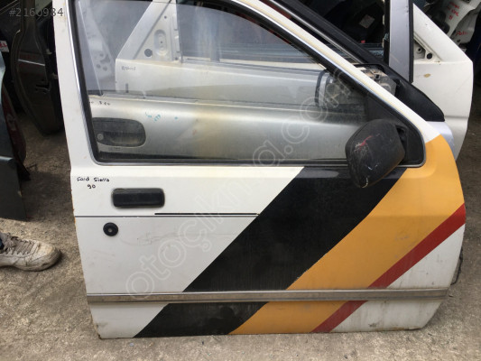 Ford Sierra Sağ Ön Kapı Menteşesi Kapı Çıtası