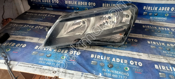 Skoda SuperB Modeli İçin Sol Ön Far duz