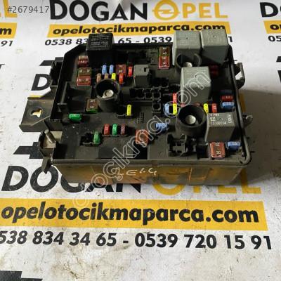 Opel corsa e Çıkma Sigorta Kutusu