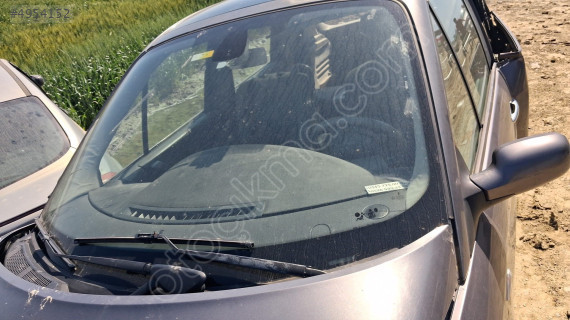 RENAULT SCENİC 2 ÖN CAM ÇIKMA