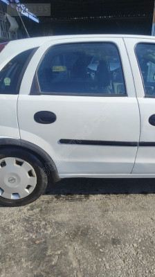 opel corsa c sağ arka kapı