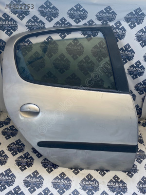 PEUGEOT 206 SAĞ ARKA KAPI