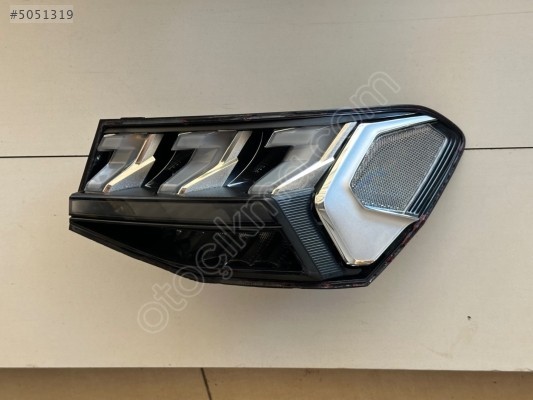 Audi a3 8y dış sağ stop matrix far
