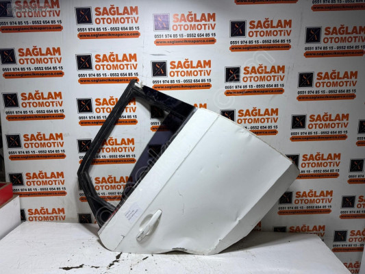 ÇIKMA AUDİ A4 B8 SAĞ ARKA KAPI CAMI