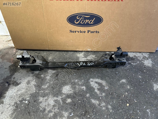 Volvo EX40 ön panel kilit sacı