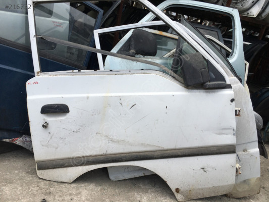 Hyundai H100 Sağ Ön Kapı Menteşesi Kapı Çıtası