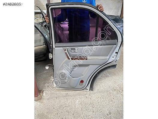 Orijinal Kia Sorento Sağ Arka Kapı - Çıkma Parça