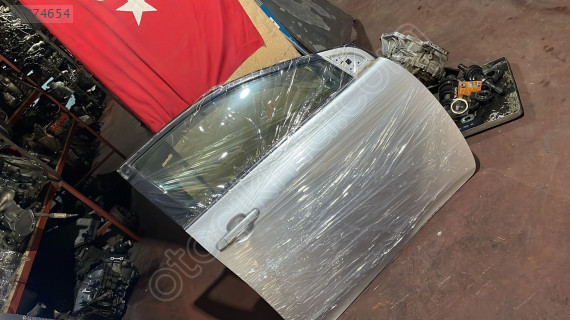 TOYOTA COROLLA 2008 / 2012 SAĞ ÖN KAPI