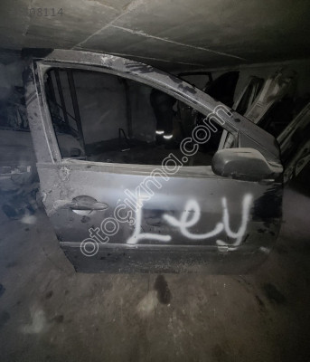 RENAULT CLİO 3 ORJİNAL SAĞ ÖN  KAPI ÜÇEL OTO