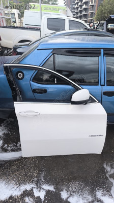 BMW X6 SAĞ ÖN KAPI DOLU ÇIKMA ORJİNAL