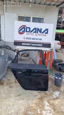 Audi A.4 model 2009-2014 model sag arka kapı