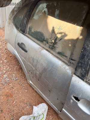 Citroën C3 sağ arka kapı