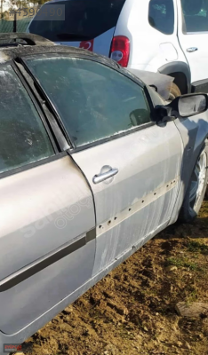 RENAULT MEGANE 2 SAĞ ÖN KAPI EYUPCAN OTODA