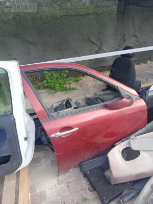 ALFA ROMEO 156 SAĞ ÖN KAPI ÇIKMA