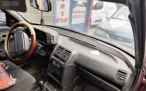 LADA VEGA WAGON GÖĞÜSLÜK ÇIKMA