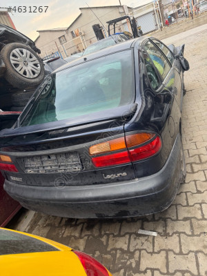 Renault Laguna bir bagaj kapağı