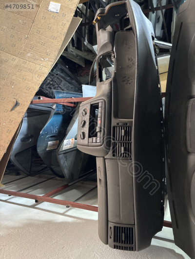ÇIKMA OPEL VECTRA B GÖĞÜS