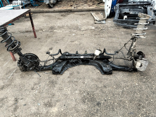Renault fluence motor travers