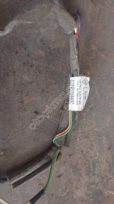 Renault Clio 2 Sembol sağ ön kapı tesisatı 8200538883