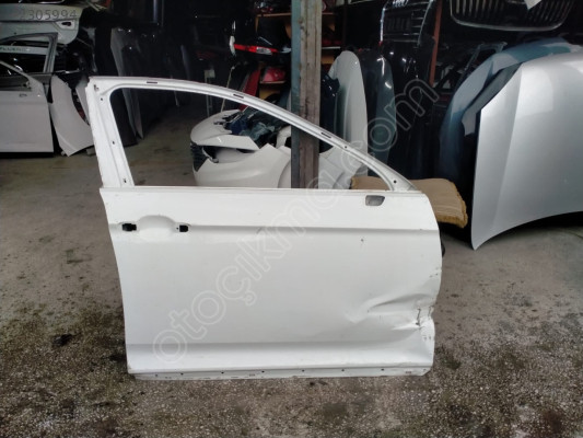 VW PASSAT B8 SAĞ ÖN KAPI