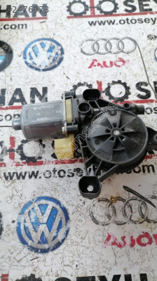 5Q0959801B seat leon 2015 arka sol kapı cam motoru