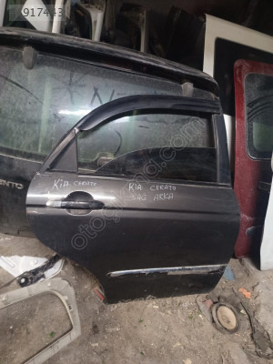 KİA CERATO SAĞ ARKA KAPI