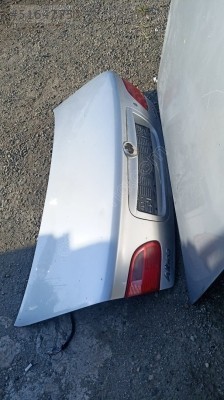 Fiat Albea bagaj kapak