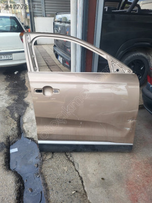 Togg sağ ön kapı