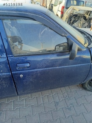 Lada Vega sağ ön kapı
