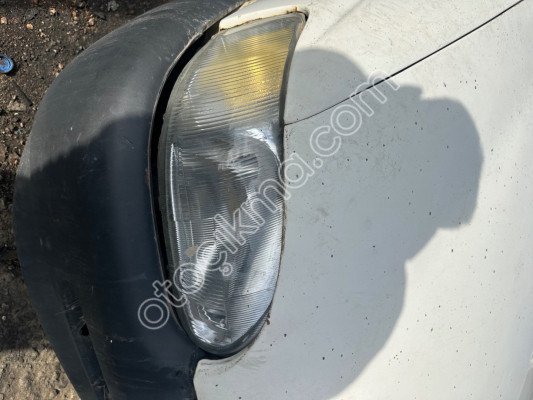 Ford escort sağ ön far temiz