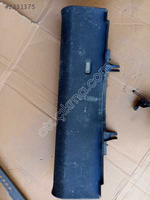 Audi a4 çıkma bagaj plastiği