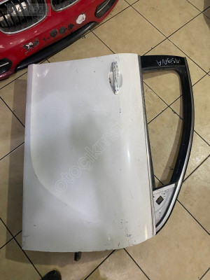 OPEL İNSİGNİA SAĞ ÖN KAPI