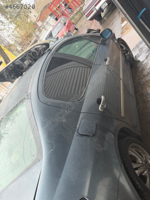 Peugeot 407 sağ ön kapı