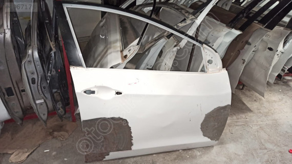 2012-2016 HYUNDAİ İ30 SAĞ ÖN KAPI