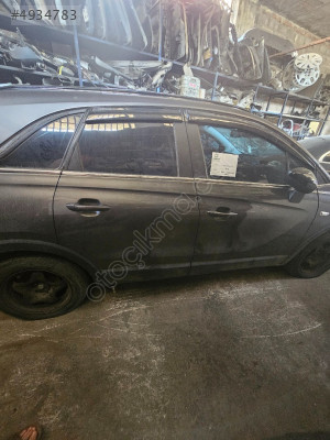 Opel Crossland Sağ arka kapı