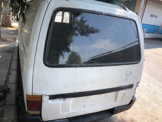 Isuzu WFR 2.4 Bagaj Camı