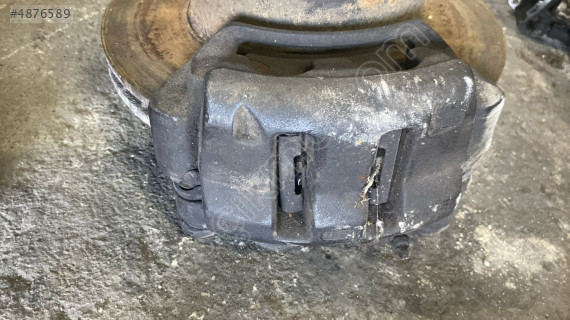 Renault master 2 sağ ön fren kaliperi