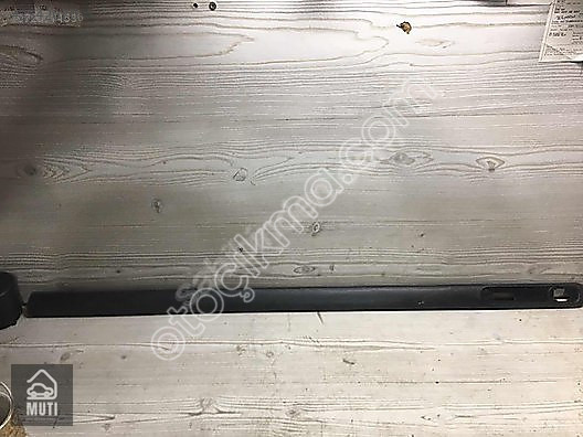 Renault Laguna 1 Ön Sol Kapı Çıtası 7700411992
