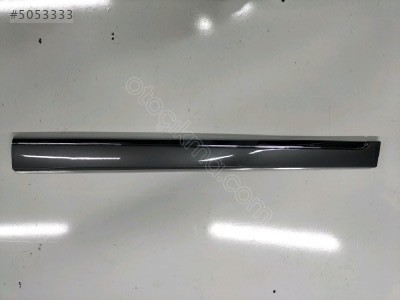 04462 RENAULT MEGANE 3 SAĞ ÖN KAPI ÇITASI
